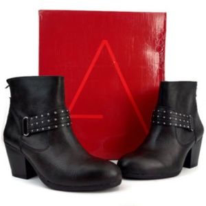 Aerosoles Women's Black Ankle Booties Size 6 M